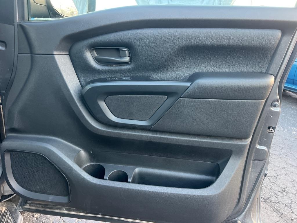 Nissan Titan 2WD 2017