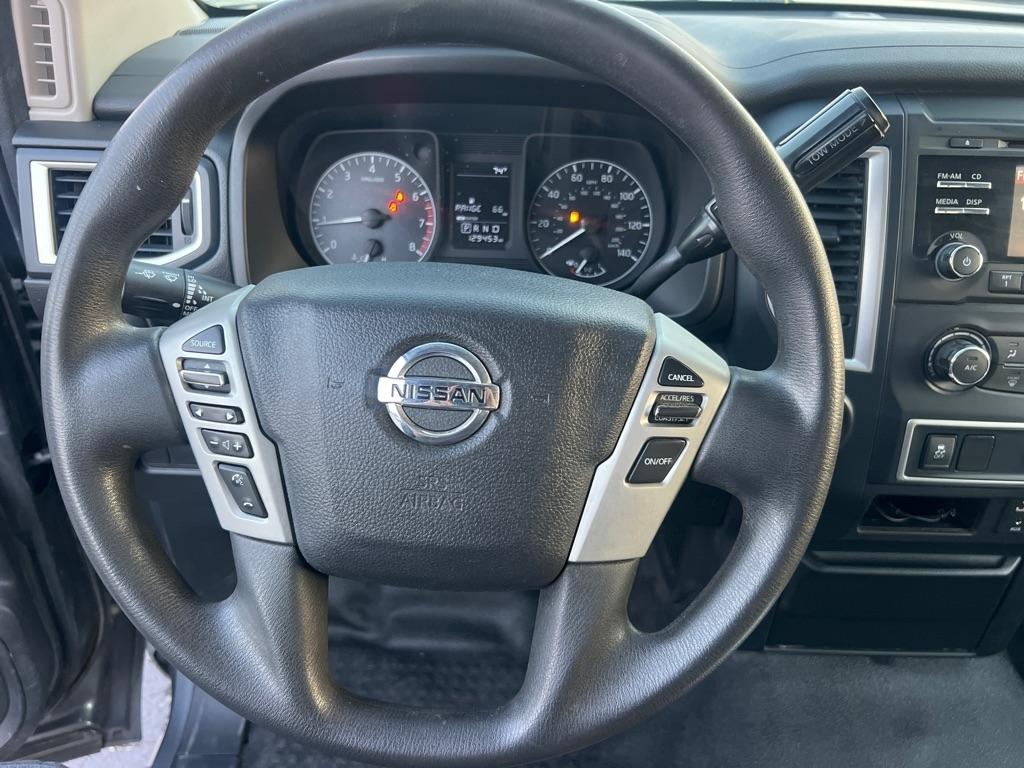 Nissan Titan 2WD 2017