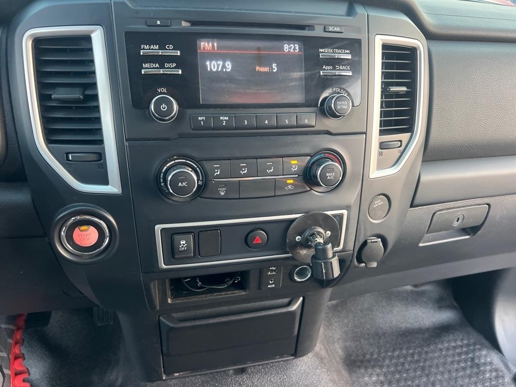 Nissan Titan 2WD 2017