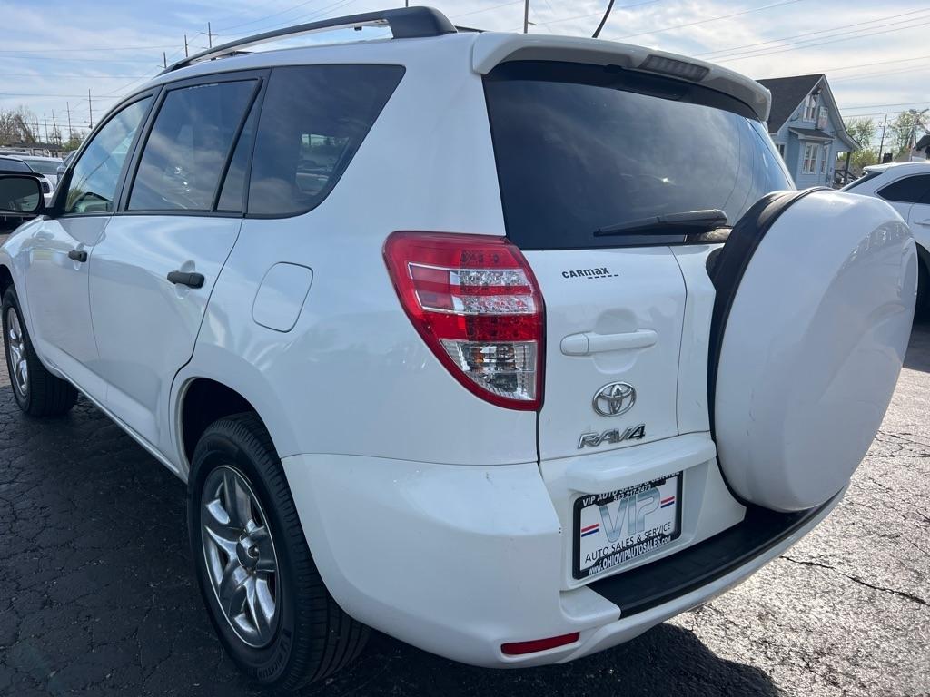 Toyota RAV4 Base I4 4WD 2012