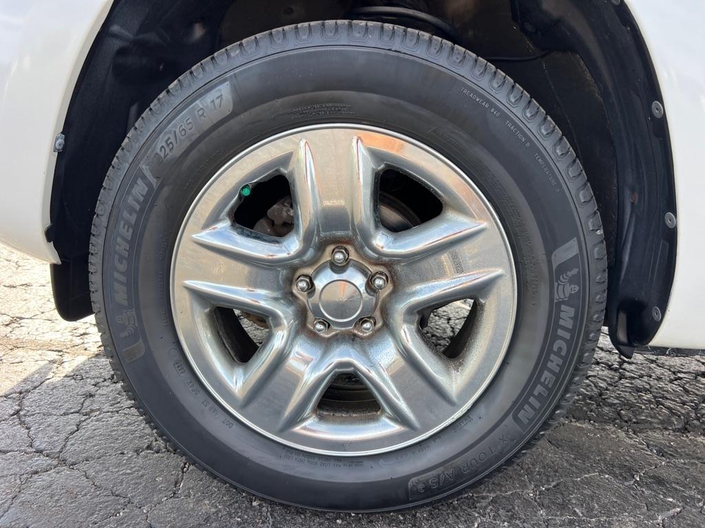 Toyota RAV4 Base I4 4WD 2012