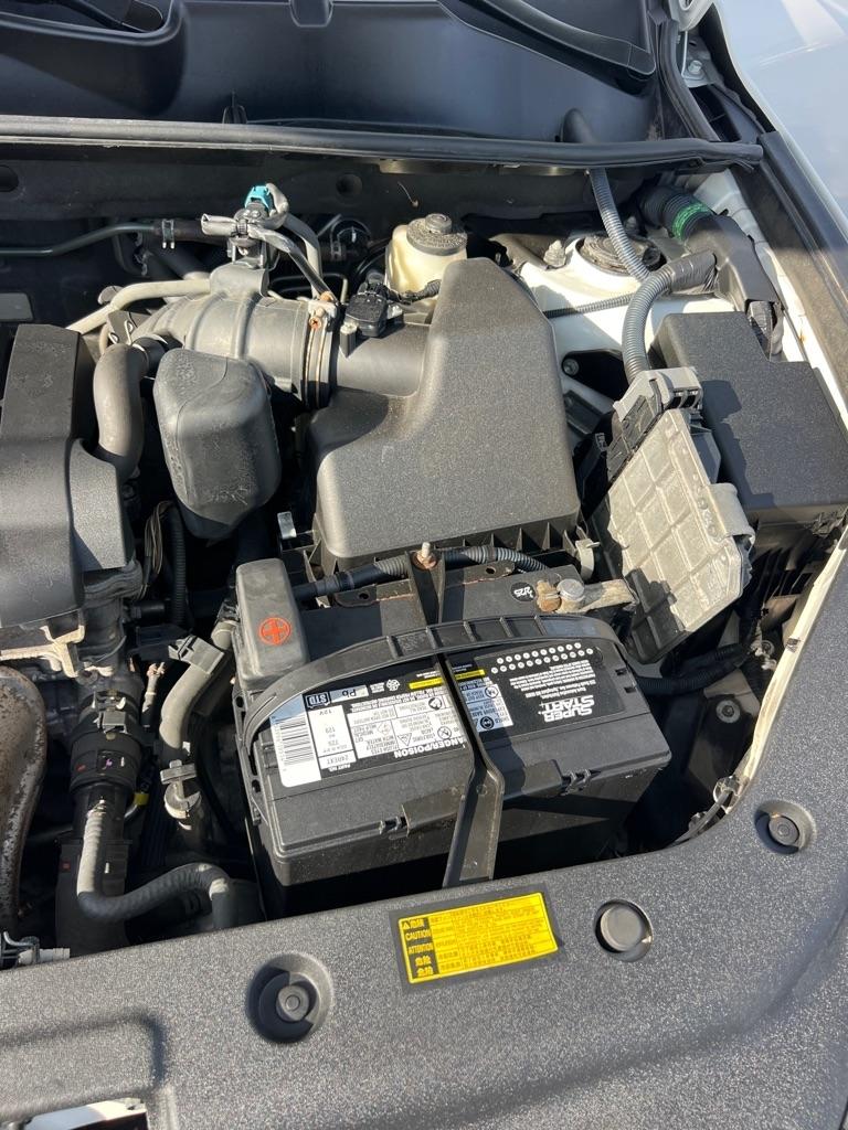 Toyota RAV4 Base I4 4WD 2012