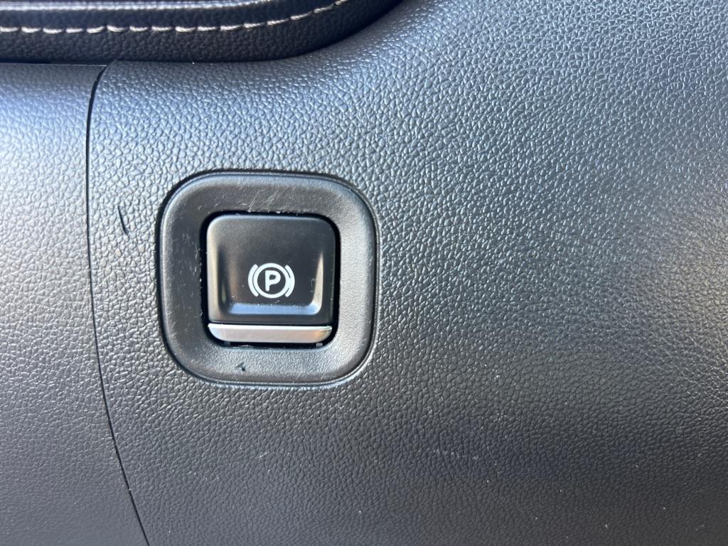 Chevrolet Silverado 1500 RST Crew Cab 4WD 2020