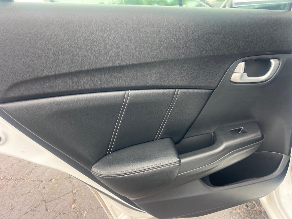 Honda Civic EX-L Sedan 5-Speed AT 2013