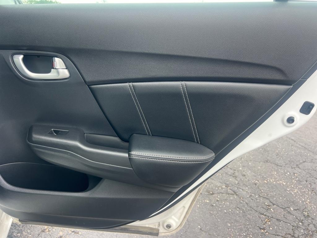 Honda Civic EX-L Sedan 5-Speed AT 2013