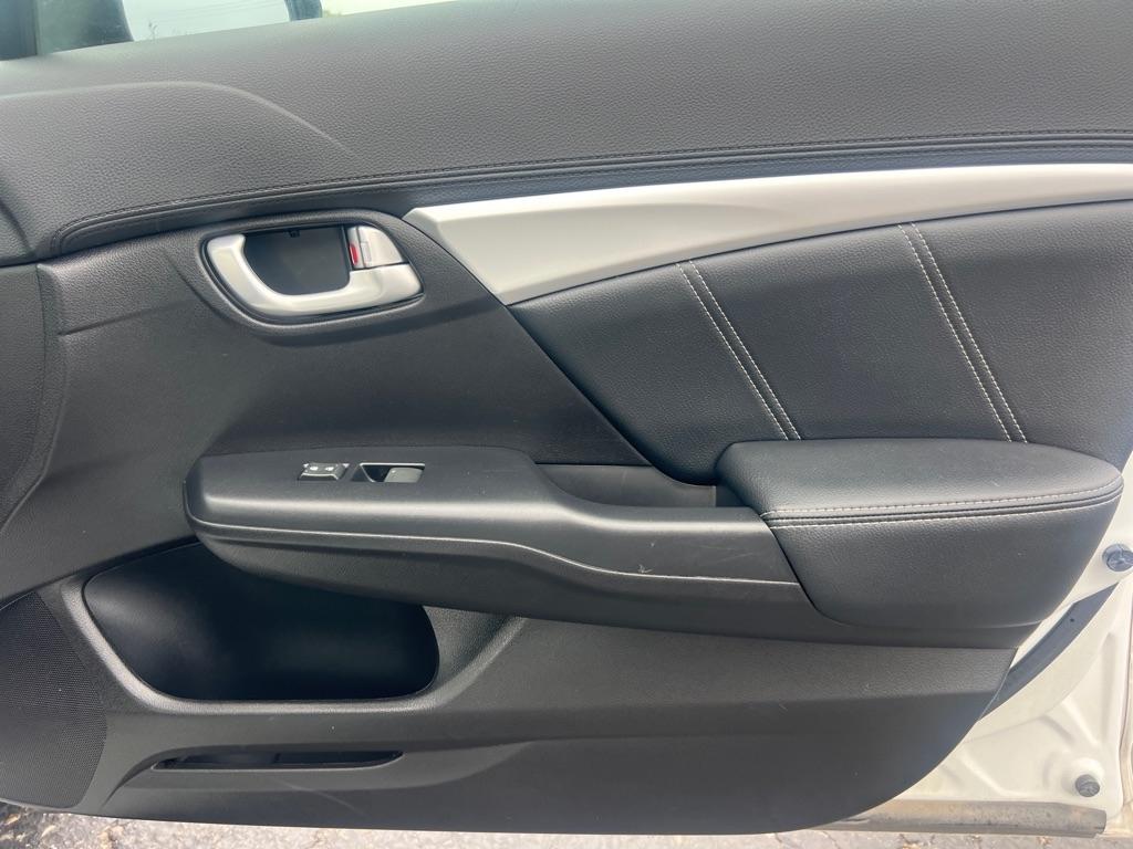 Honda Civic EX-L Sedan 5-Speed AT 2013