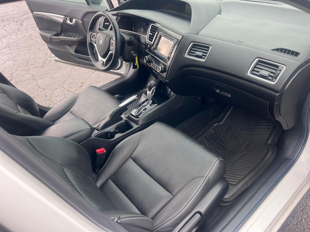 Honda Civic EX-L Sedan 5-Speed AT 2013