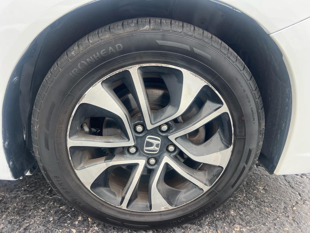 Honda Civic EX-L Sedan 5-Speed AT 2013