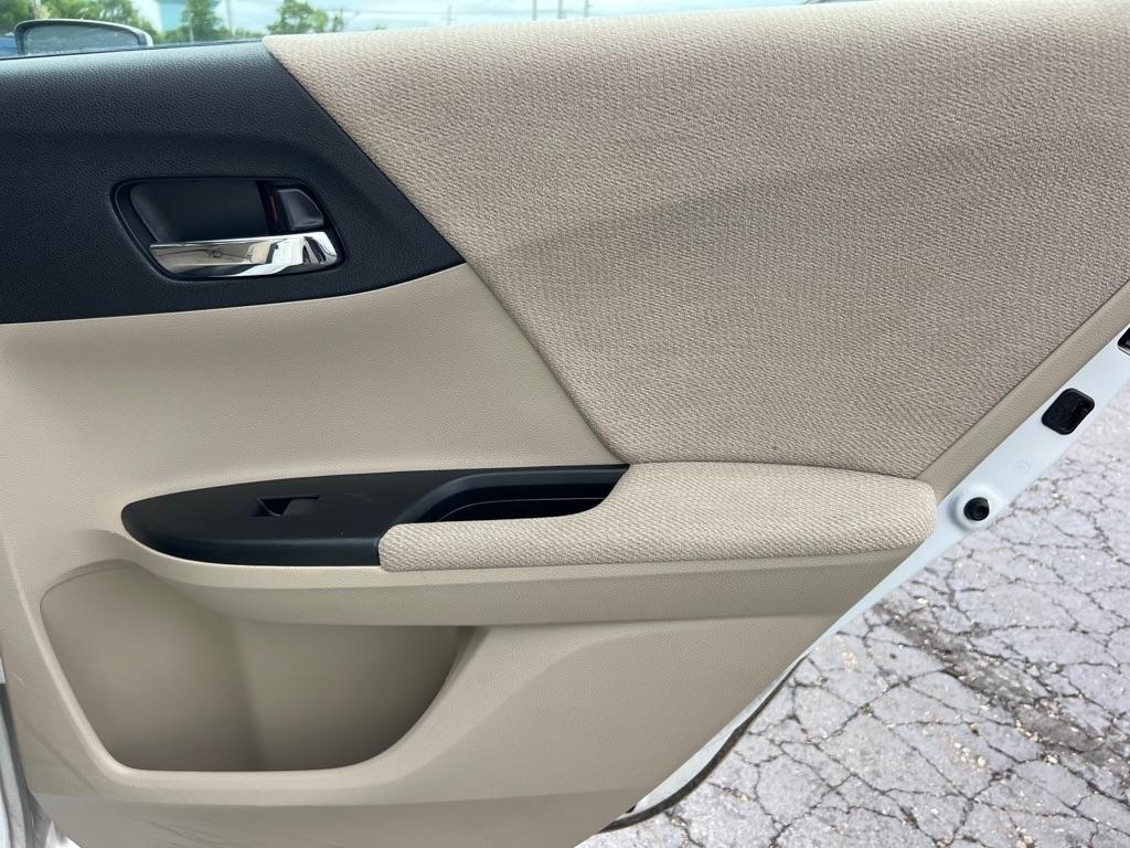 Honda Accord LX Sedan CVT 2013