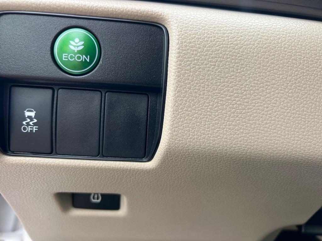 Honda Accord LX Sedan CVT 2013