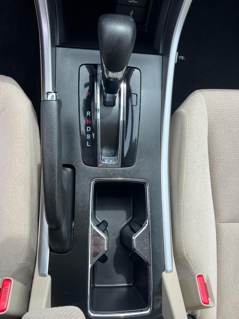 Honda Accord LX Sedan CVT 2013