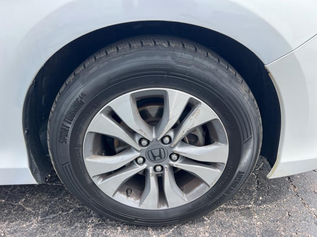 Honda Accord LX Sedan CVT 2013