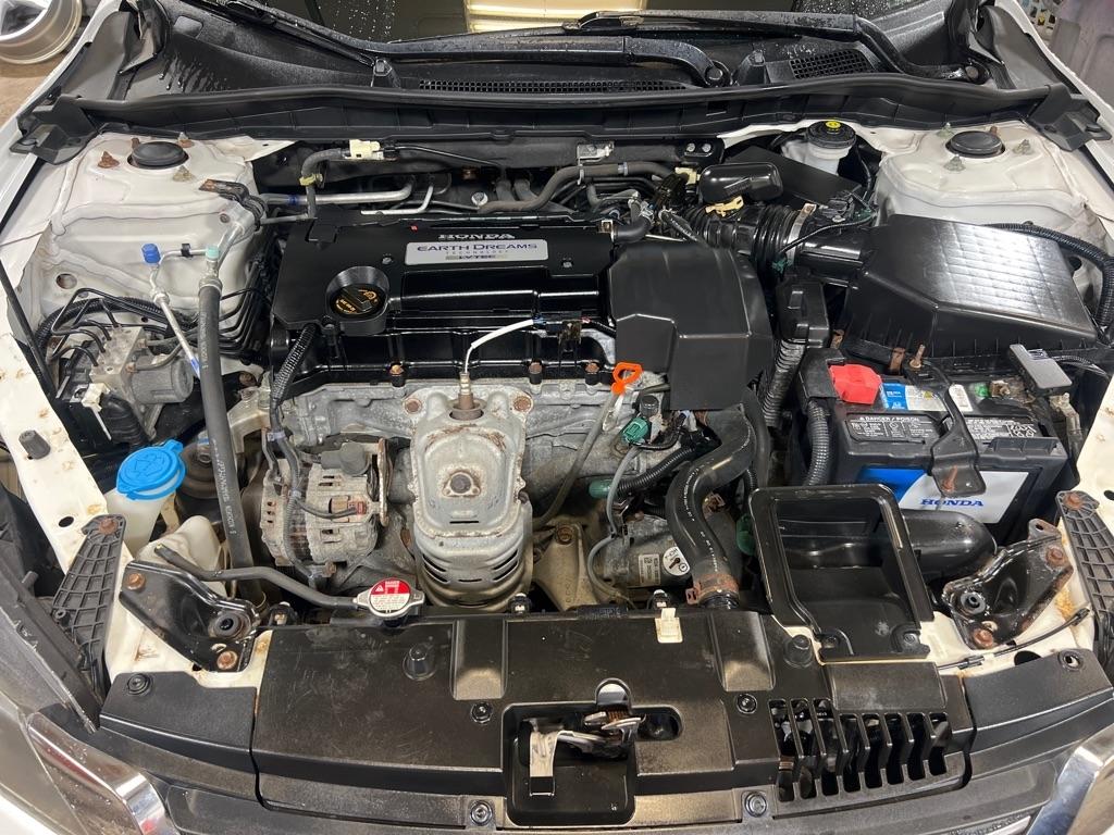 Honda Accord LX Sedan CVT 2013