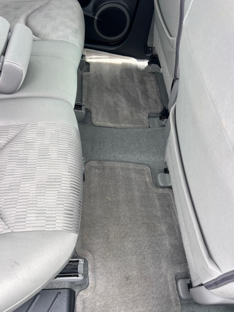 Toyota RAV4 Base I4 4WD 2011