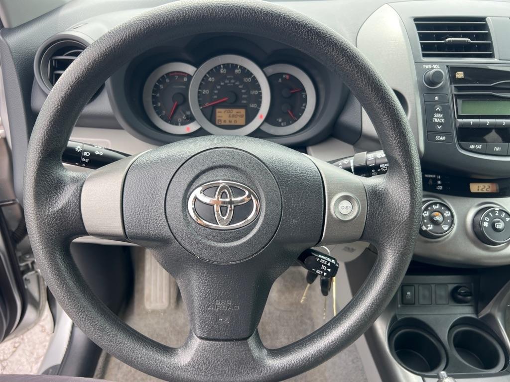 Toyota RAV4 Base I4 4WD 2011