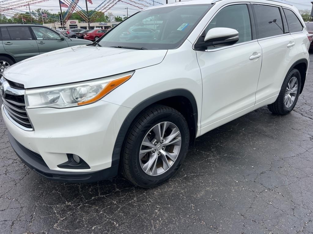 Toyota Highlander XLE AWD V6 2014