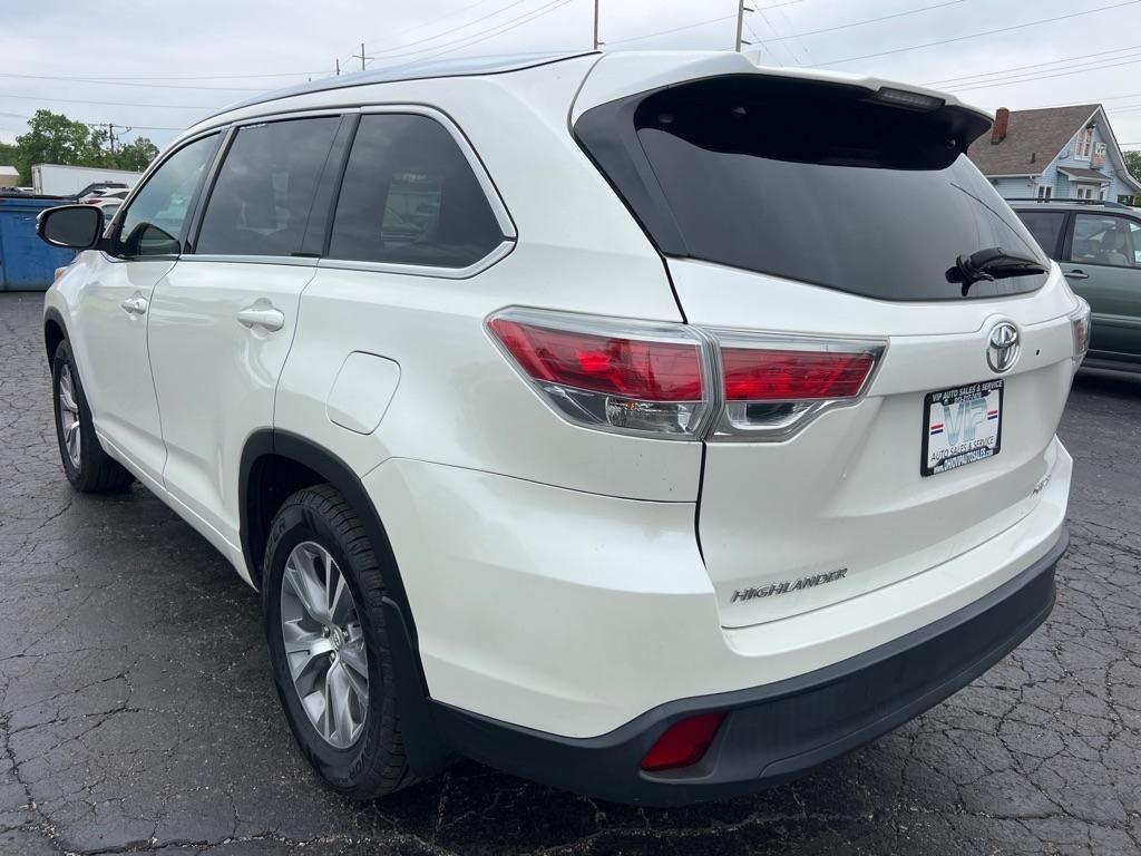 Toyota Highlander XLE AWD V6 2014