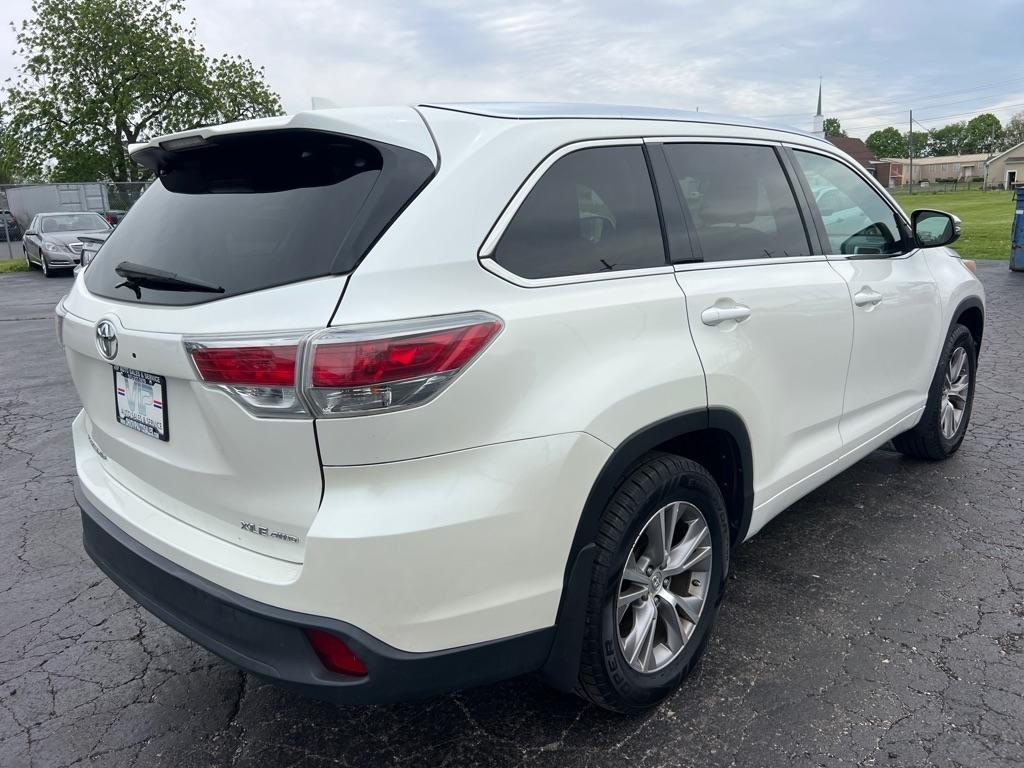 Toyota Highlander XLE AWD V6 2014
