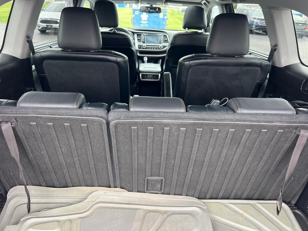 Toyota Highlander XLE AWD V6 2014