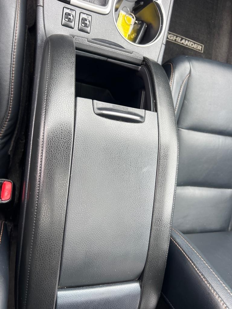 Toyota Highlander XLE AWD V6 2014