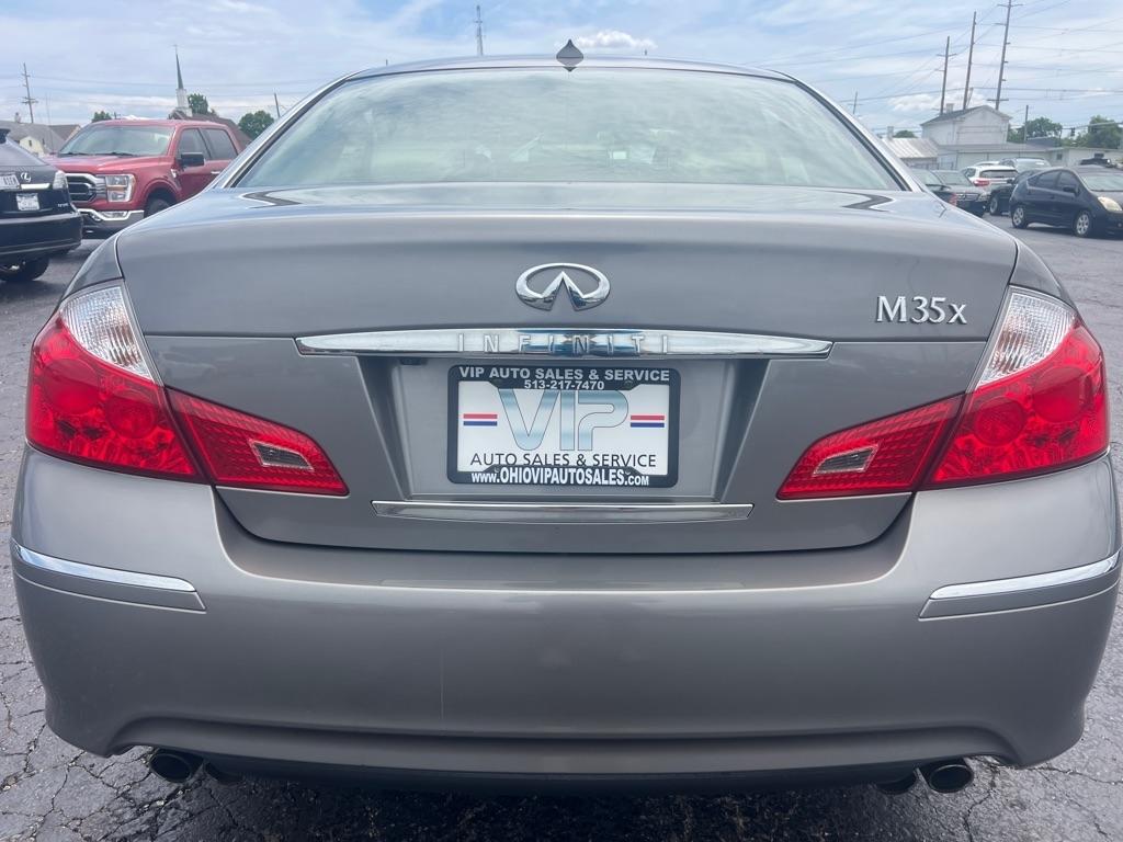 Infiniti M 35 4WD 2008