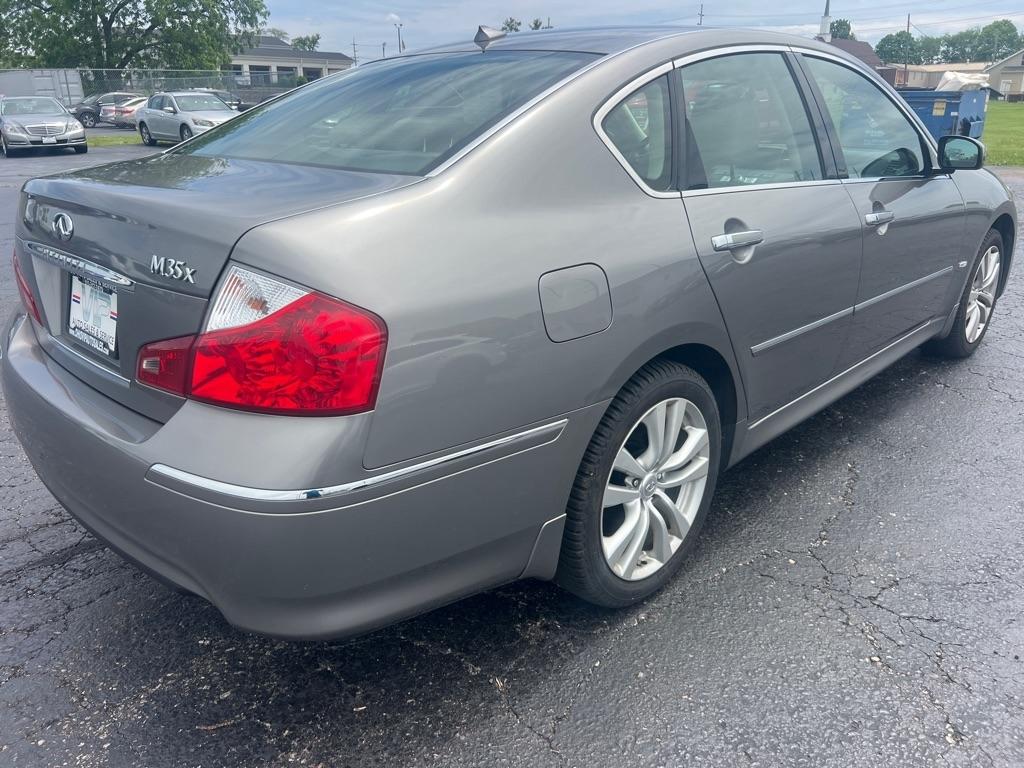 Infiniti M 35 4WD 2008