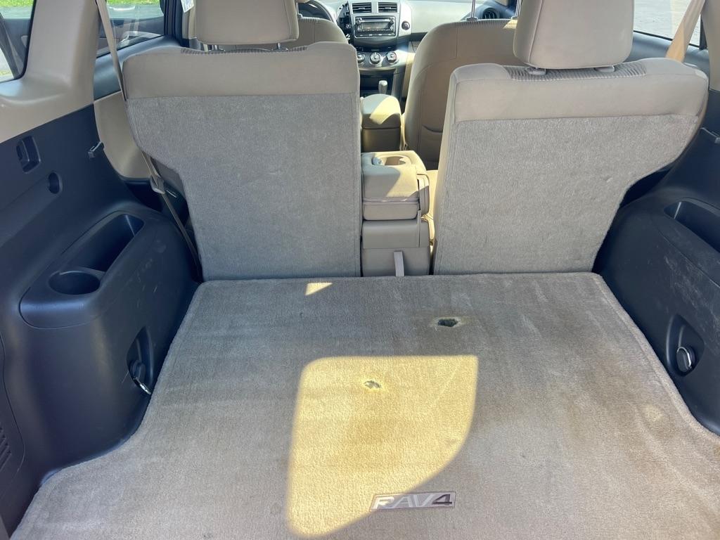 Toyota RAV4 4WD 4dr I4 (Natl) 2012