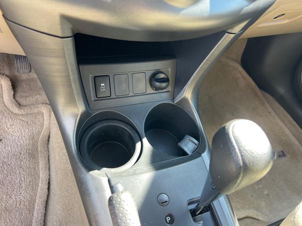 Toyota RAV4 4WD 4dr I4 (Natl) 2012