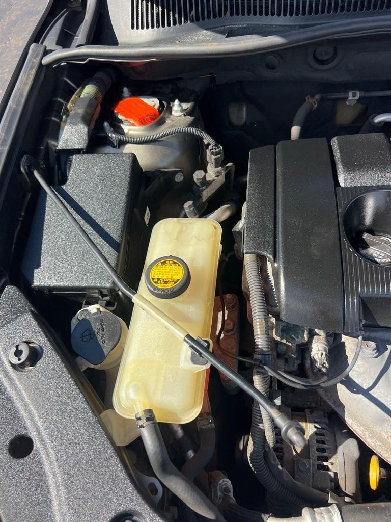 Toyota RAV4 4WD 4dr I4 (Natl) 2012