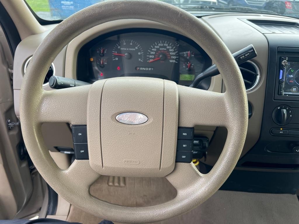 Ford F-150 2WD Reg Cab 126" XLT 2007