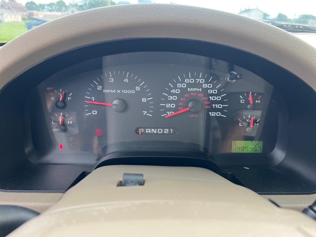 Ford F-150 2WD Reg Cab 126" XLT 2007