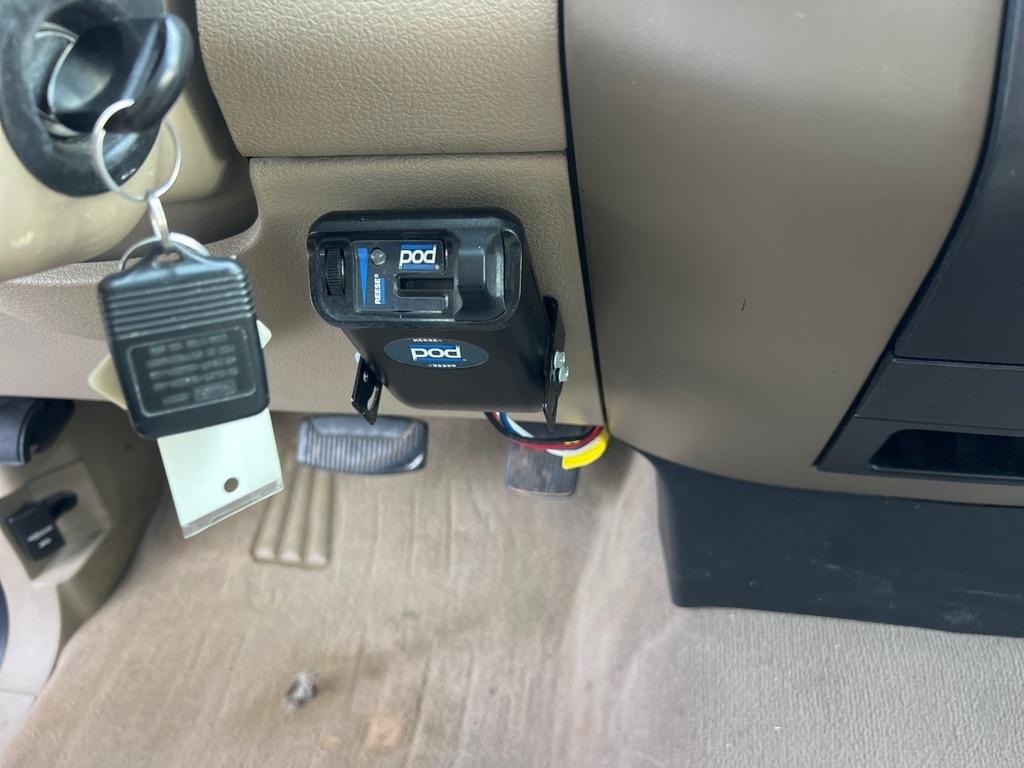 Ford F-150 2WD Reg Cab 126" XLT 2007