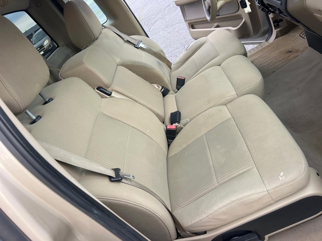 Ford F-150 2WD Reg Cab 126" XLT 2007