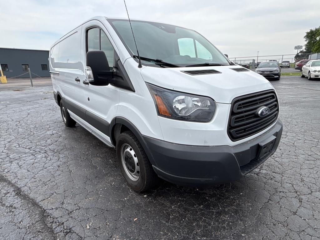 Ford Transit Van T-150 130" Low Rf 8600 GVWR Sliding RH Dr 2018