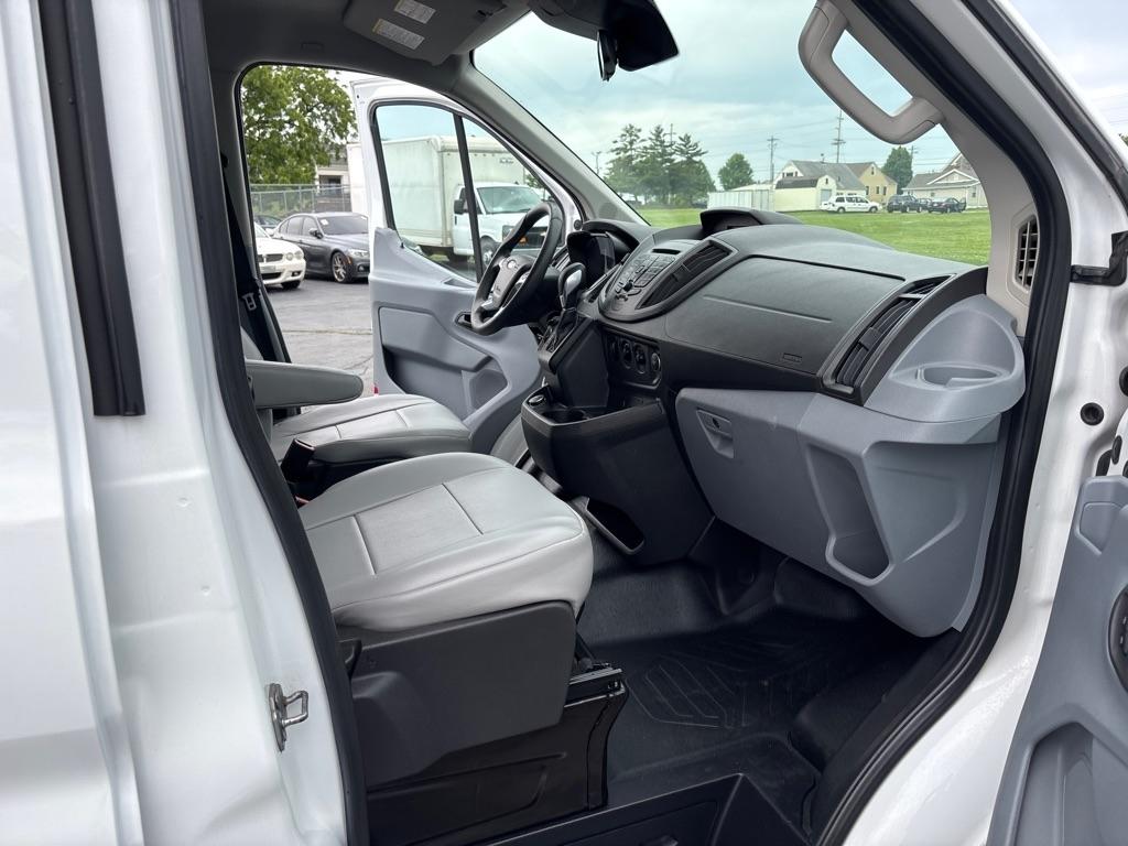 Ford Transit Van T-150 130" Low Rf 8600 GVWR Sliding RH Dr 2018