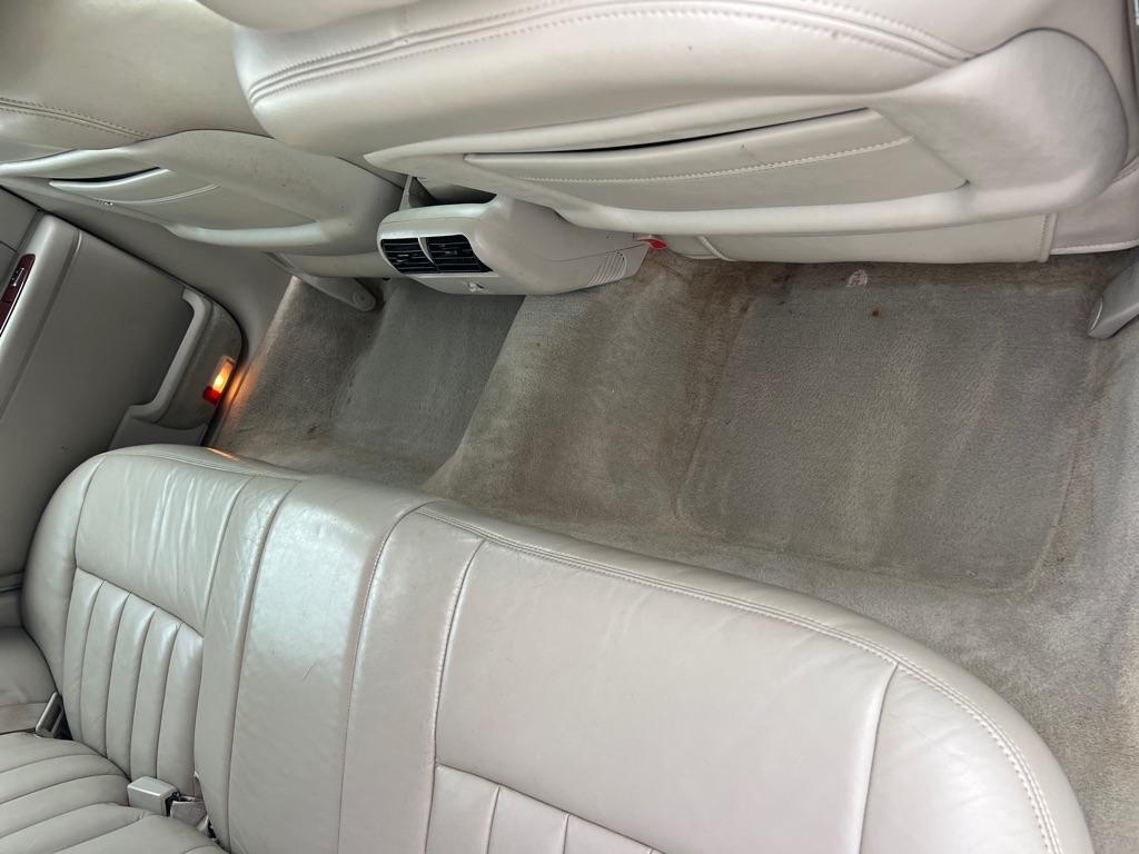 Lincoln Town Car 4dr Sdn Signature 2003