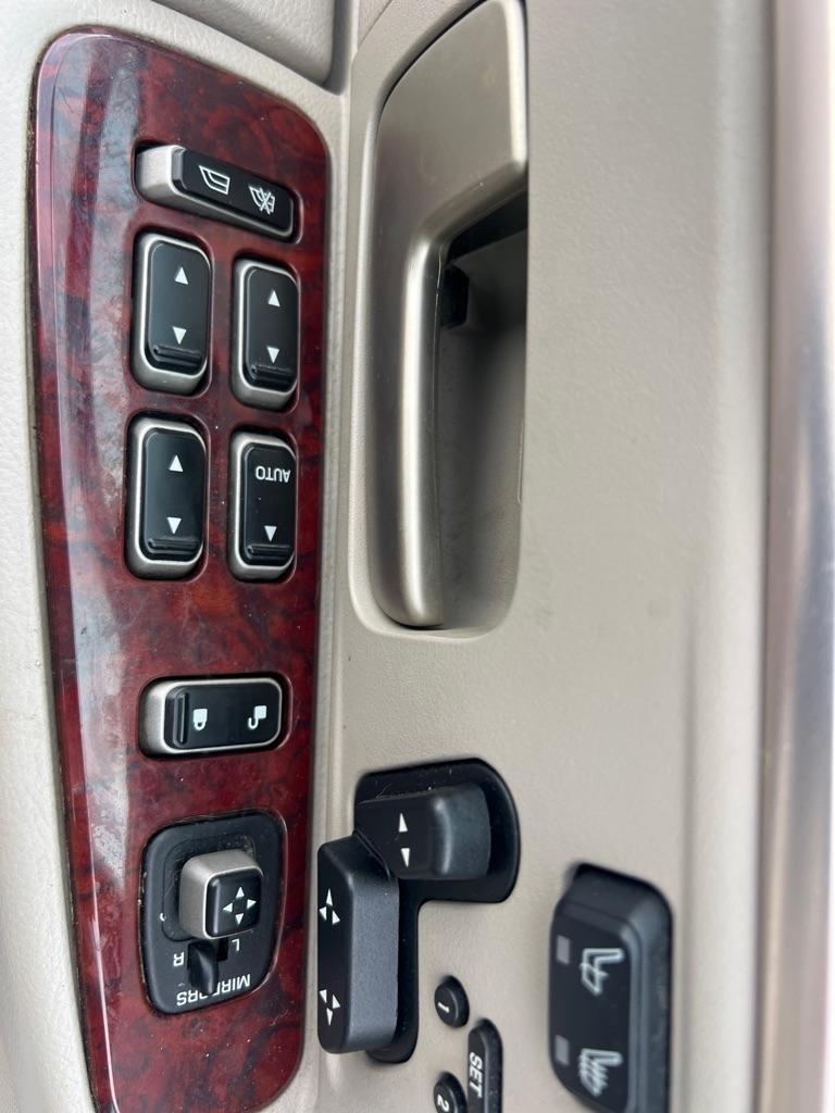 Lincoln Town Car 4dr Sdn Signature 2003