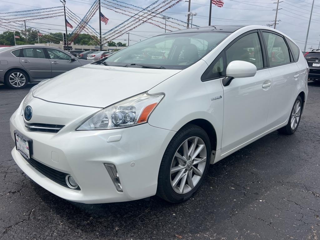 Toyota Prius V 5dr Wgn Three (Natl) 2013