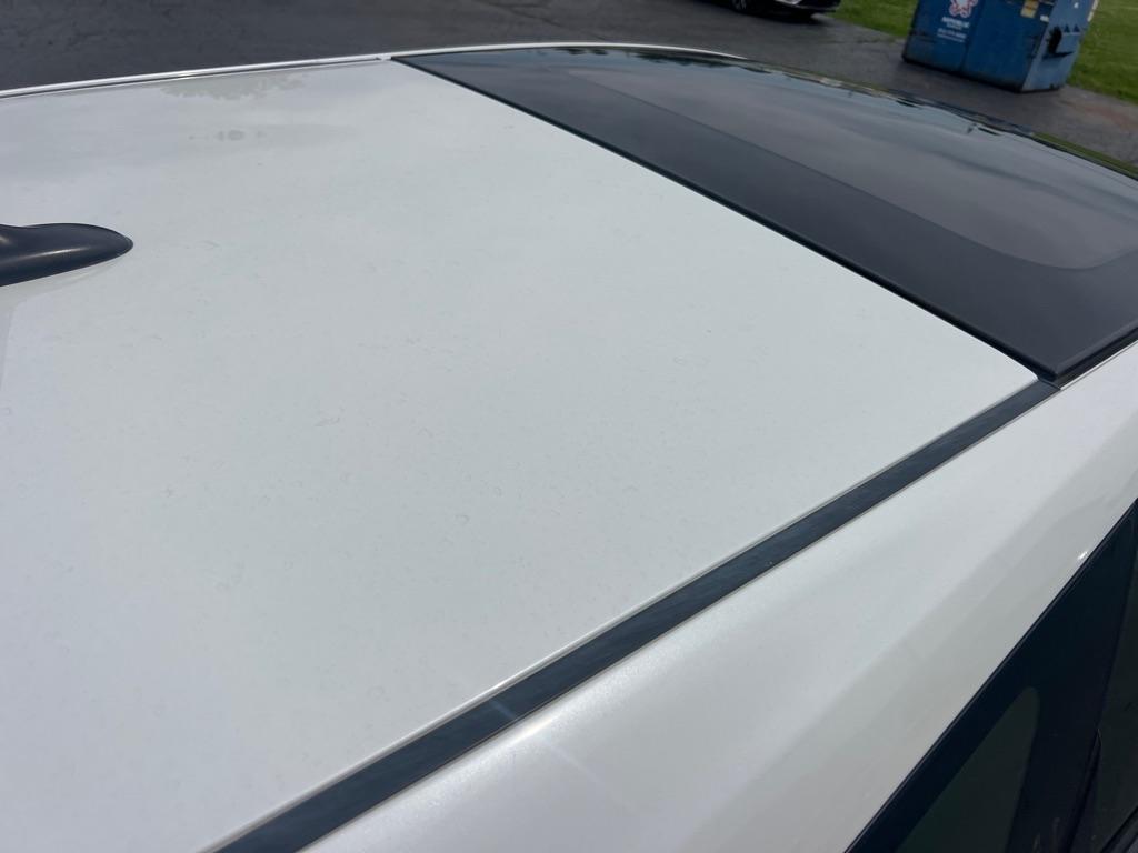 Toyota Prius V 5dr Wgn Three (Natl) 2013