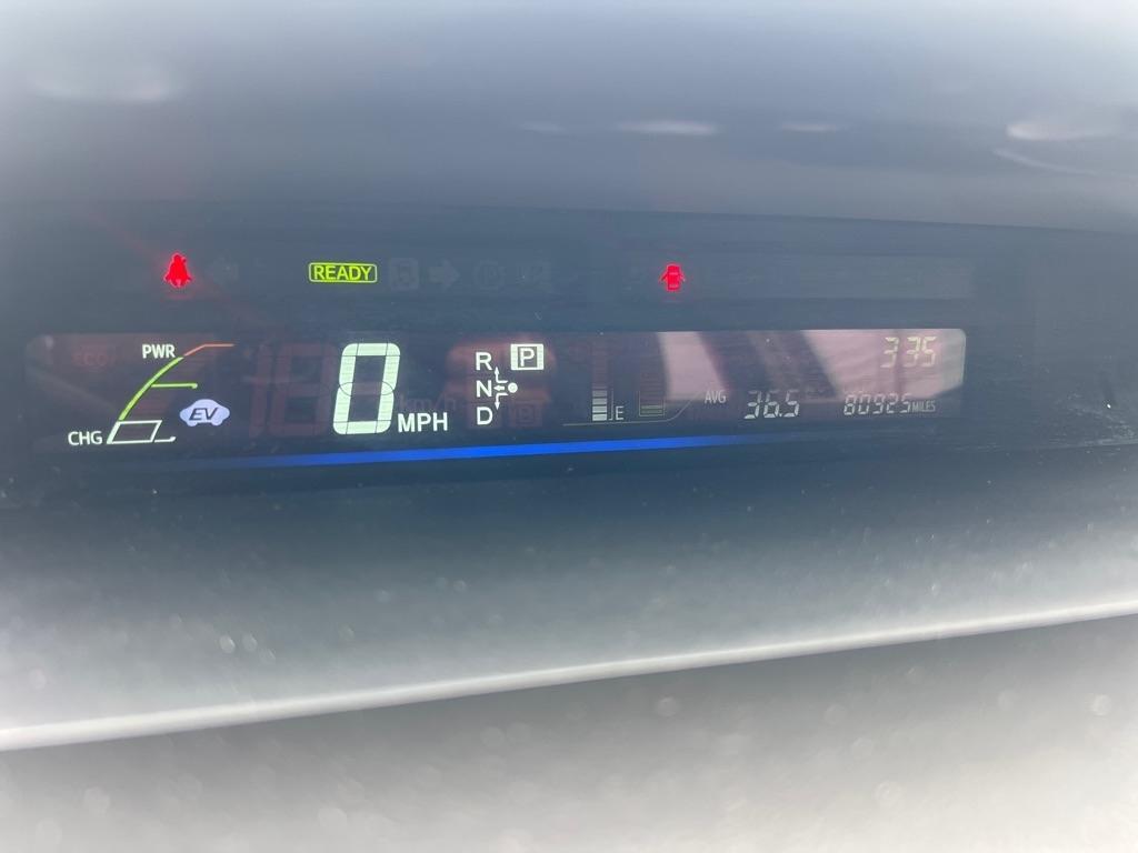 Toyota Prius V 5dr Wgn Three (Natl) 2013