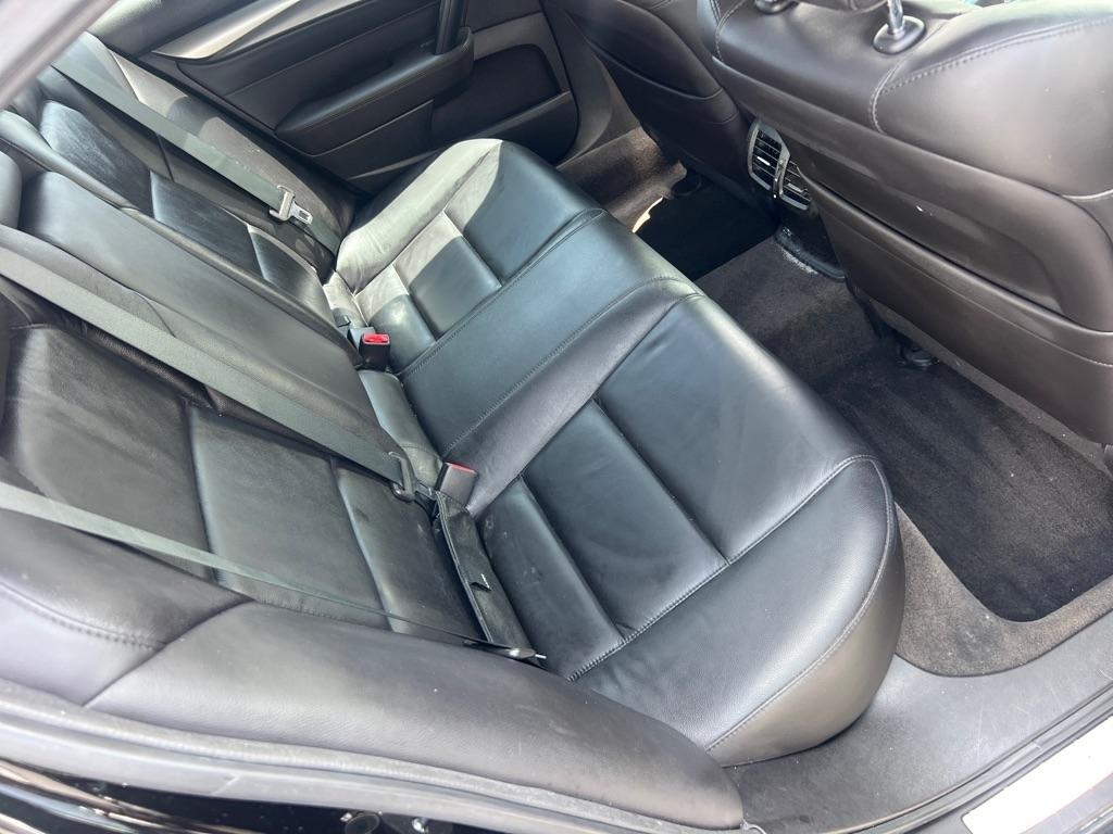 Acura TL 4dr Sdn 2WD 2010