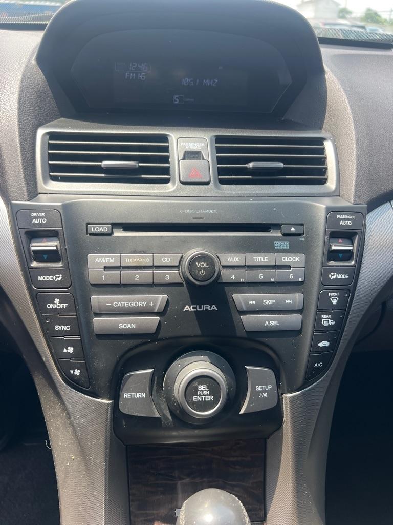 Acura TL 4dr Sdn 2WD 2010