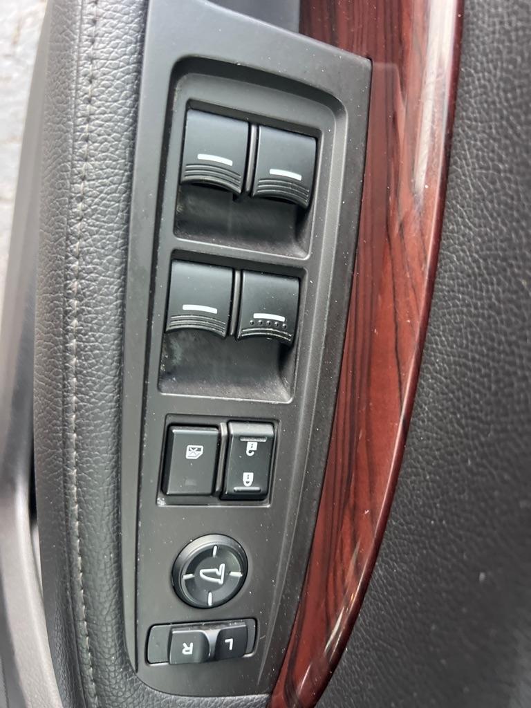 Acura MDX SH-AWD 4dr Tech Pkg 2015