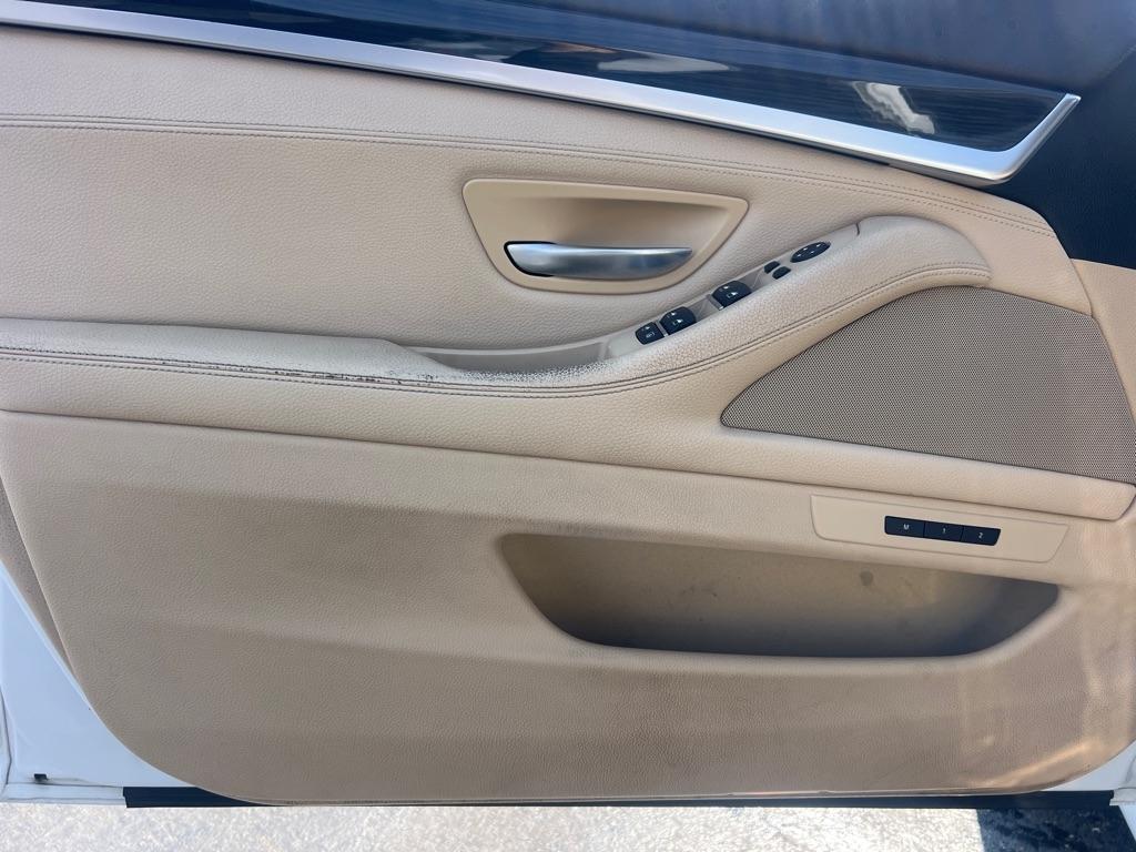 BMW 5 Series 4dr Sdn 535d RWD 2014