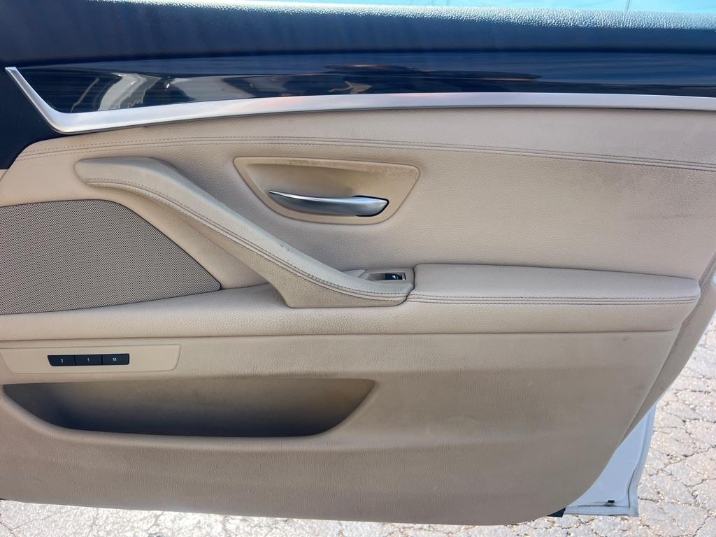 BMW 5 Series 4dr Sdn 535d RWD 2014