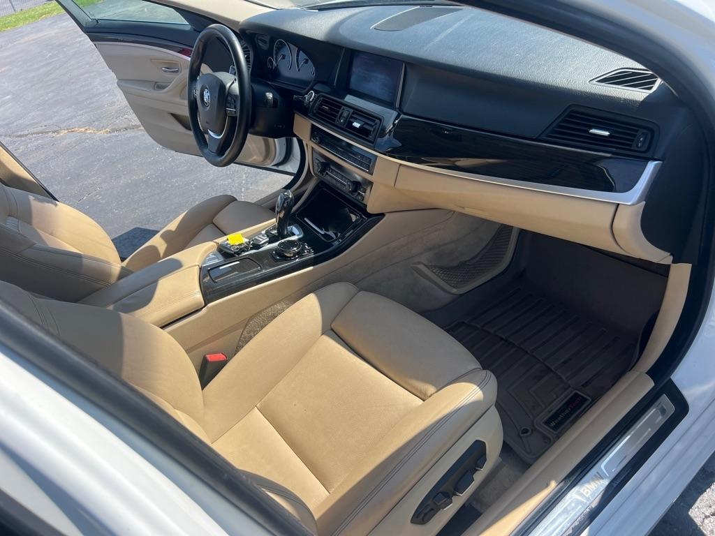 BMW 5 Series 4dr Sdn 535d RWD 2014