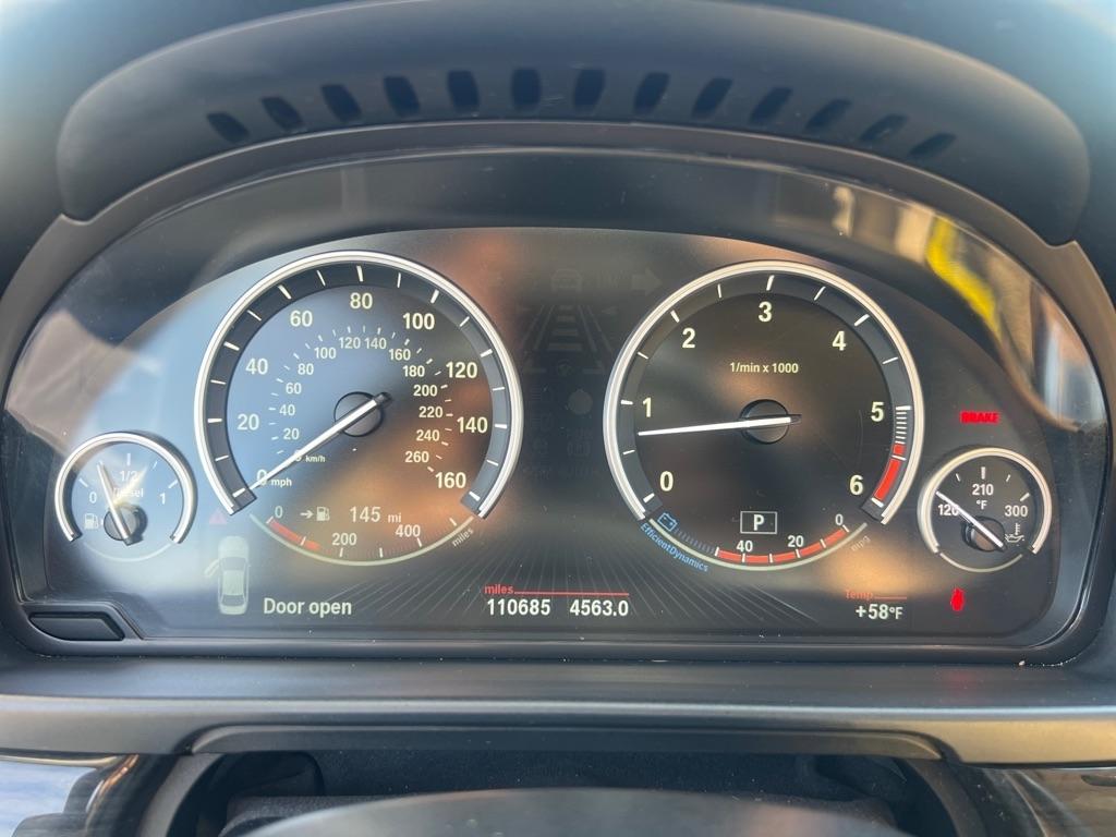 BMW 5 Series 4dr Sdn 535d RWD 2014