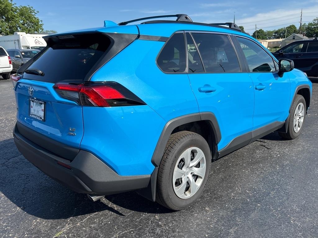 Toyota RAV4 LE AWD (Natl) 2020