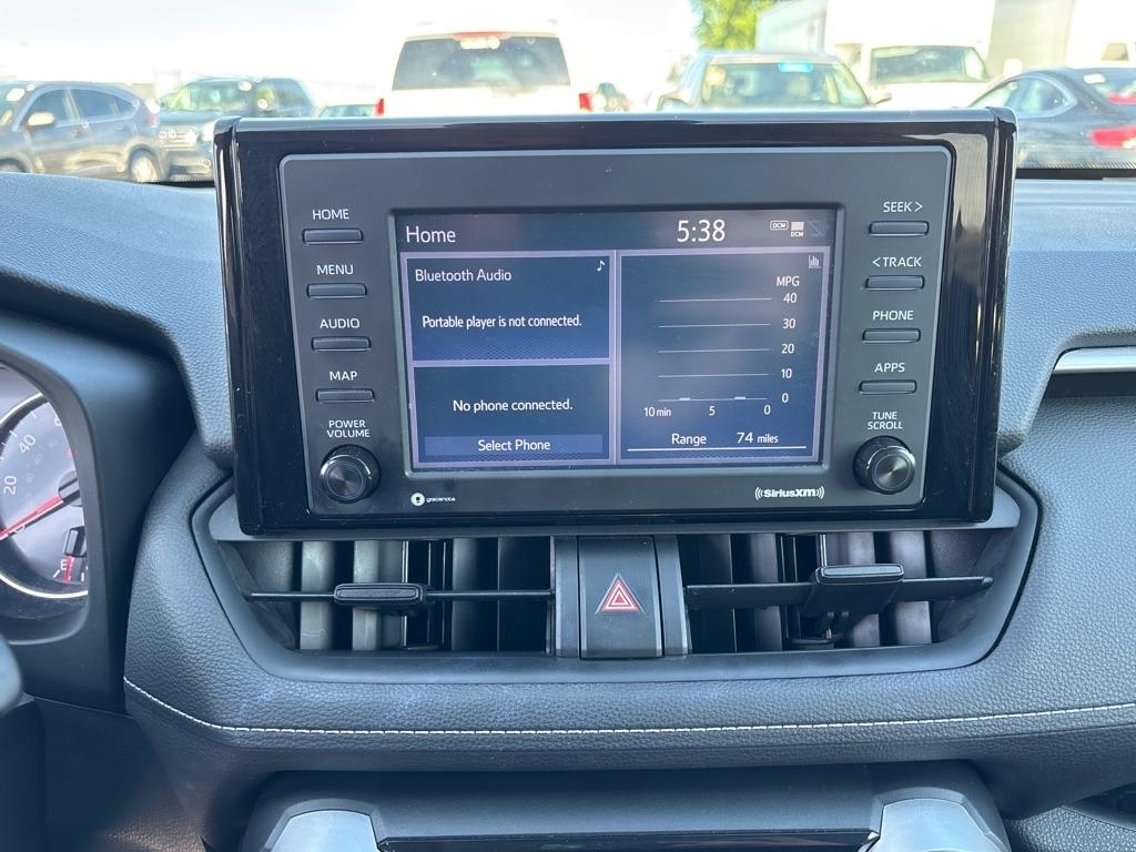 Toyota RAV4 LE AWD (Natl) 2020