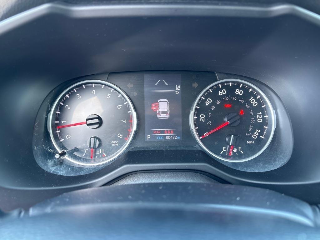 Toyota RAV4 LE AWD (Natl) 2020